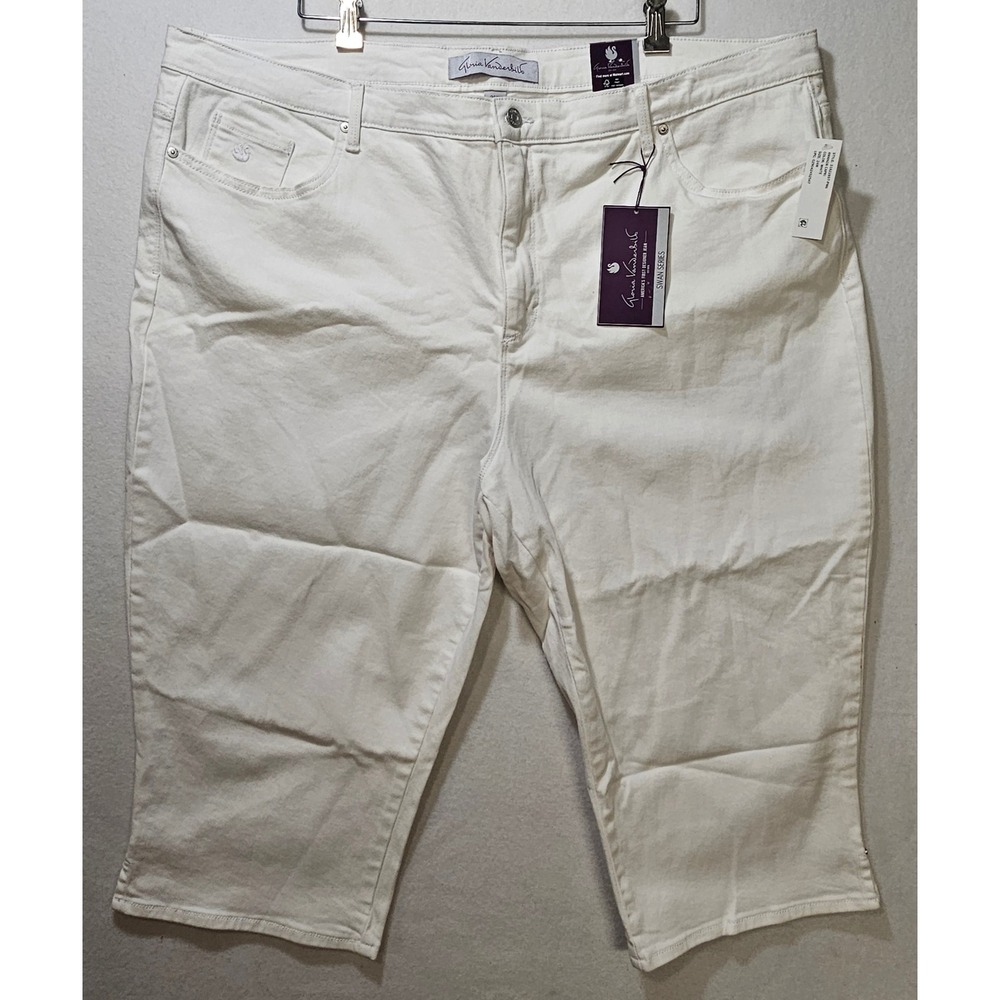 Gloria Vanderbilt Women's Amanda Capri Stretch Jeans, White, Size 24W, EUC